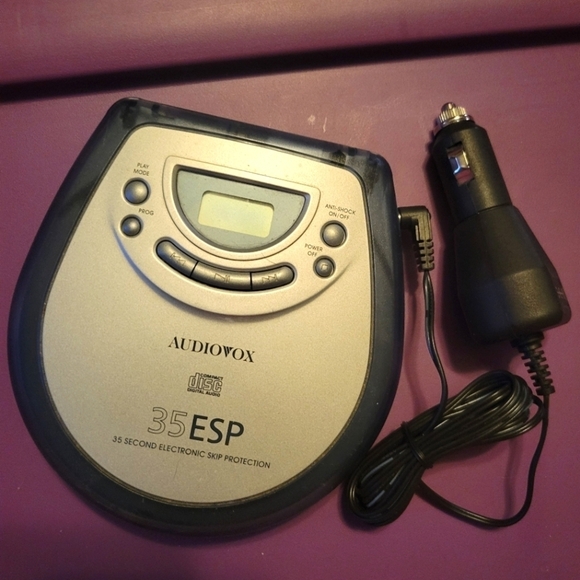 COPY - Audiovox DM8903-35K Portable CD Player 35 Second Skip Protection Tested/… - Picture 1 of 3